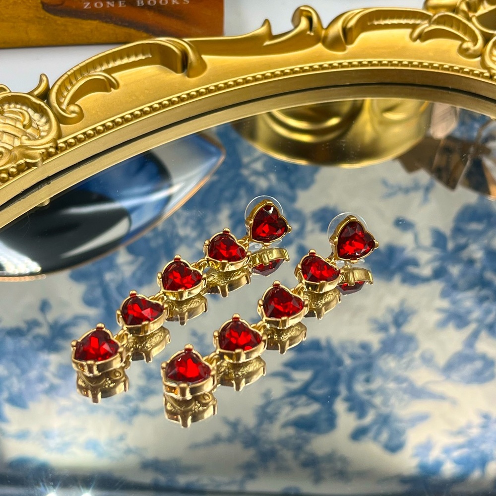 🆕 OSCAR DE LA RENTA 🧿 Crystal Embellished Ruby Heart Drop Earrings